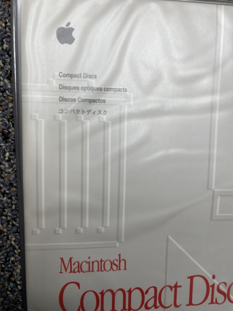 Vintage Macintosh 1994 CD-ROM Compact Discs Folder with 5 Discs