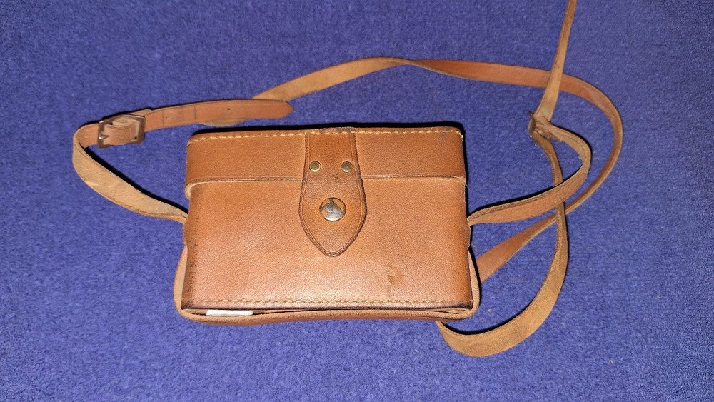 Vintage Argus Anastigmat 35mm Camera With Leather Case