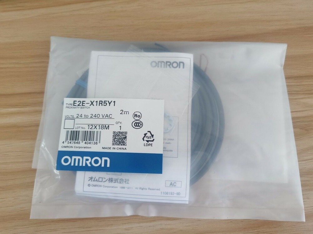 New Omron E2E-X1R5Y1 E2EX1R5Y1 Proximity Switch