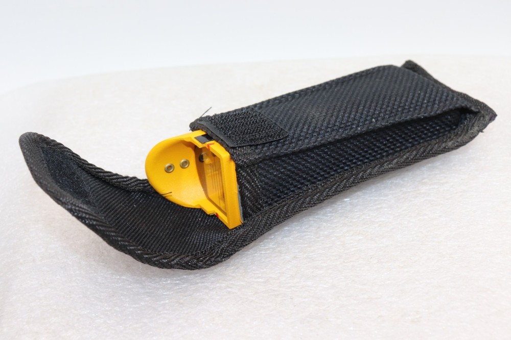 CST/ Berger Sight/Surface Hand Level with Belt Sheath