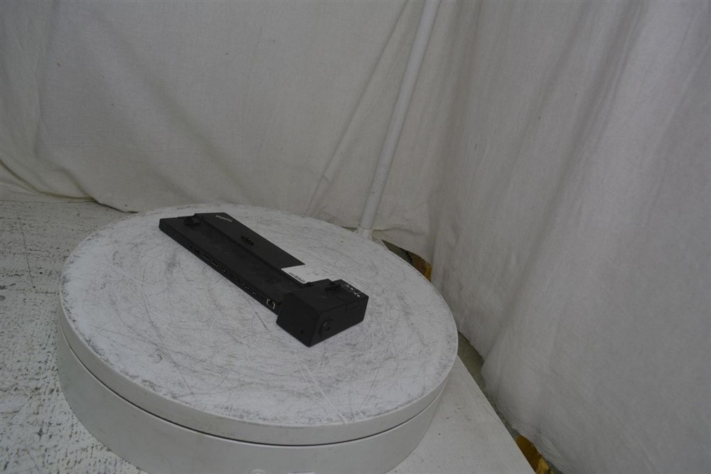 LENOVO 40AH Port Replicator SEE NOTES