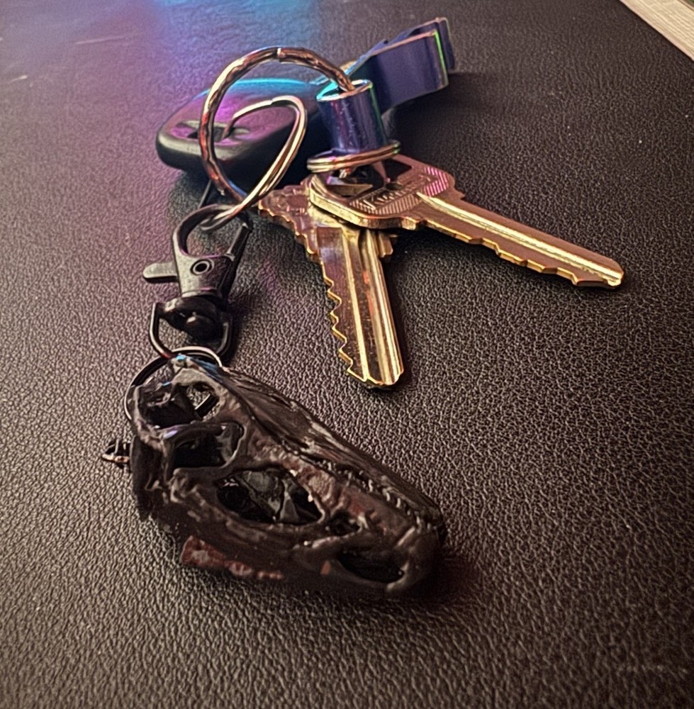 Allosaurus | Keychain Skull Replica (Black)