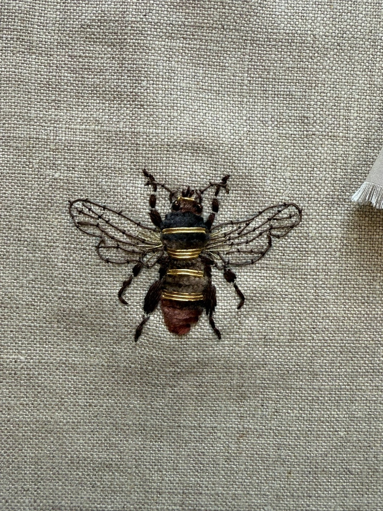 TEXTILE - EMBROIDERY - 3 BUMBLEBEE PATTERNS - CATERPILLAR THREAD, METAL THREAD