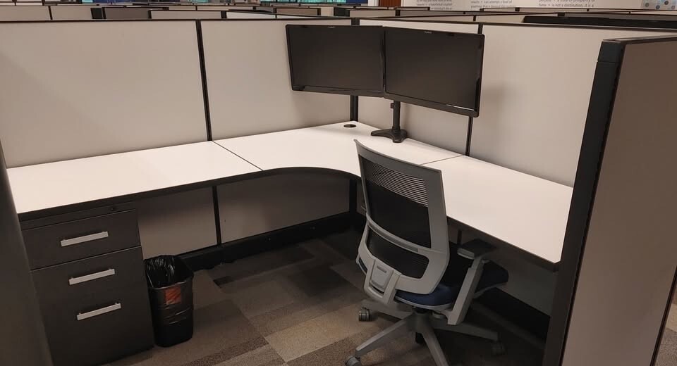 6X6 CUBICLES FOR SALE!!!