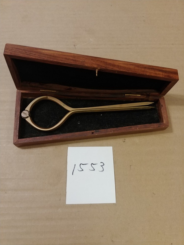 REPRODUCTION BRASS NAUTICAL MAPPING COMPASS WITH CASE