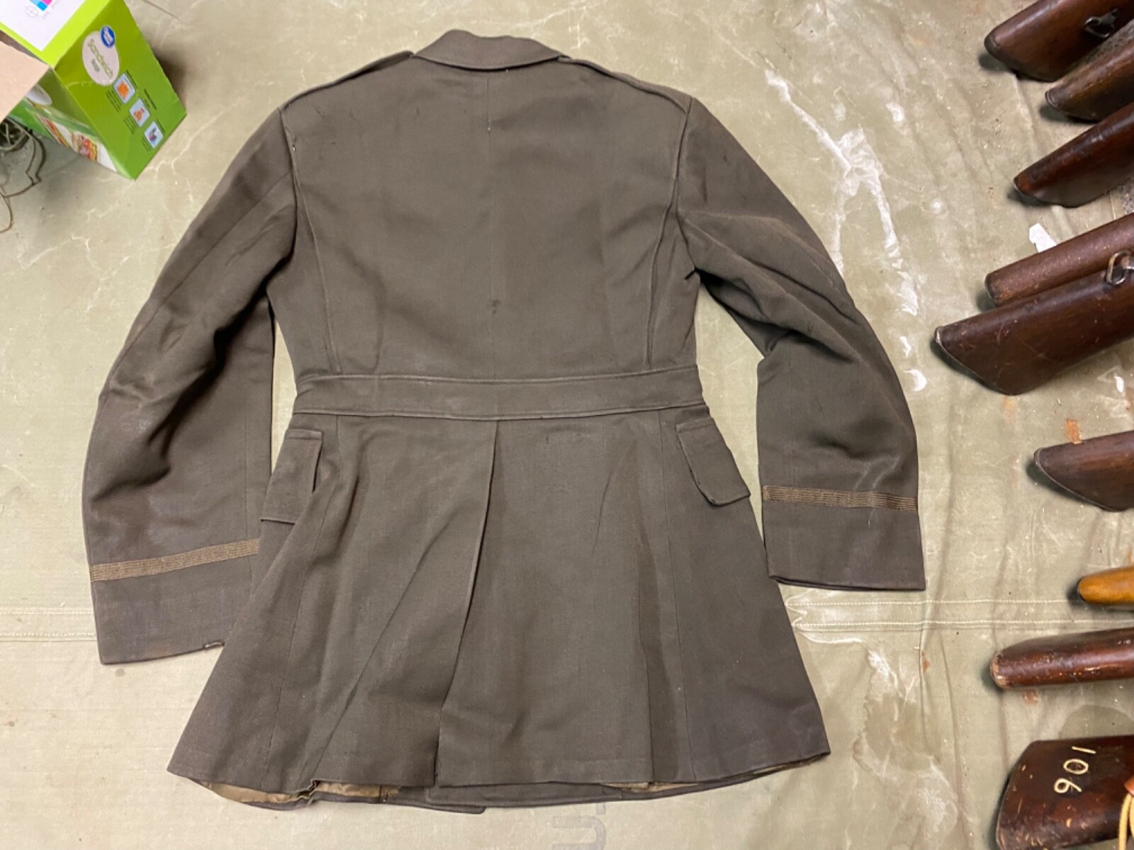 ORIGINAL WWII US ARMY OFFICER CLASS A DRESS JACKET- SMALL 38R