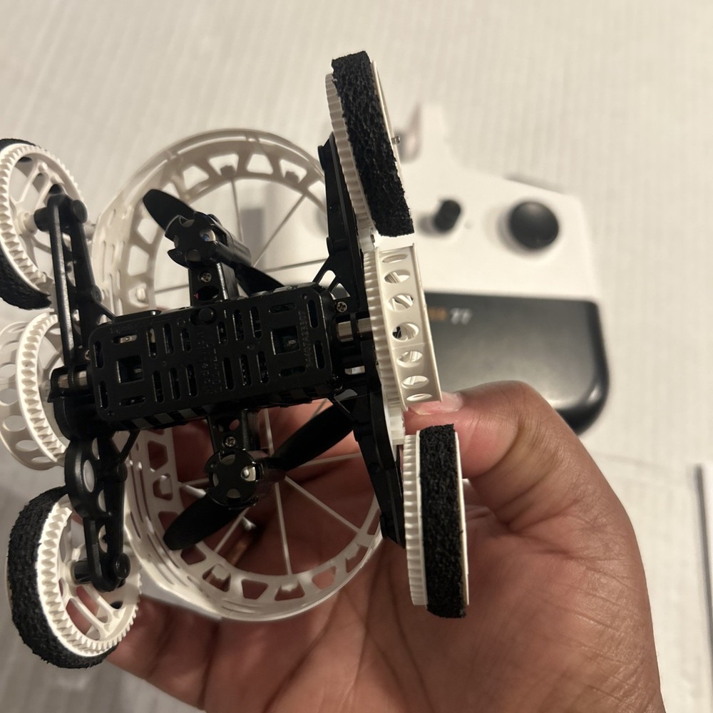 Sharper Image Antigravity Drone Rover77