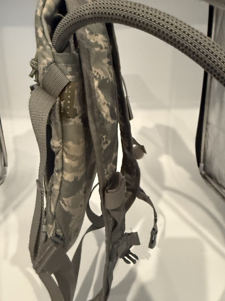 ABU Hydration Backpack 3L 100 Oz