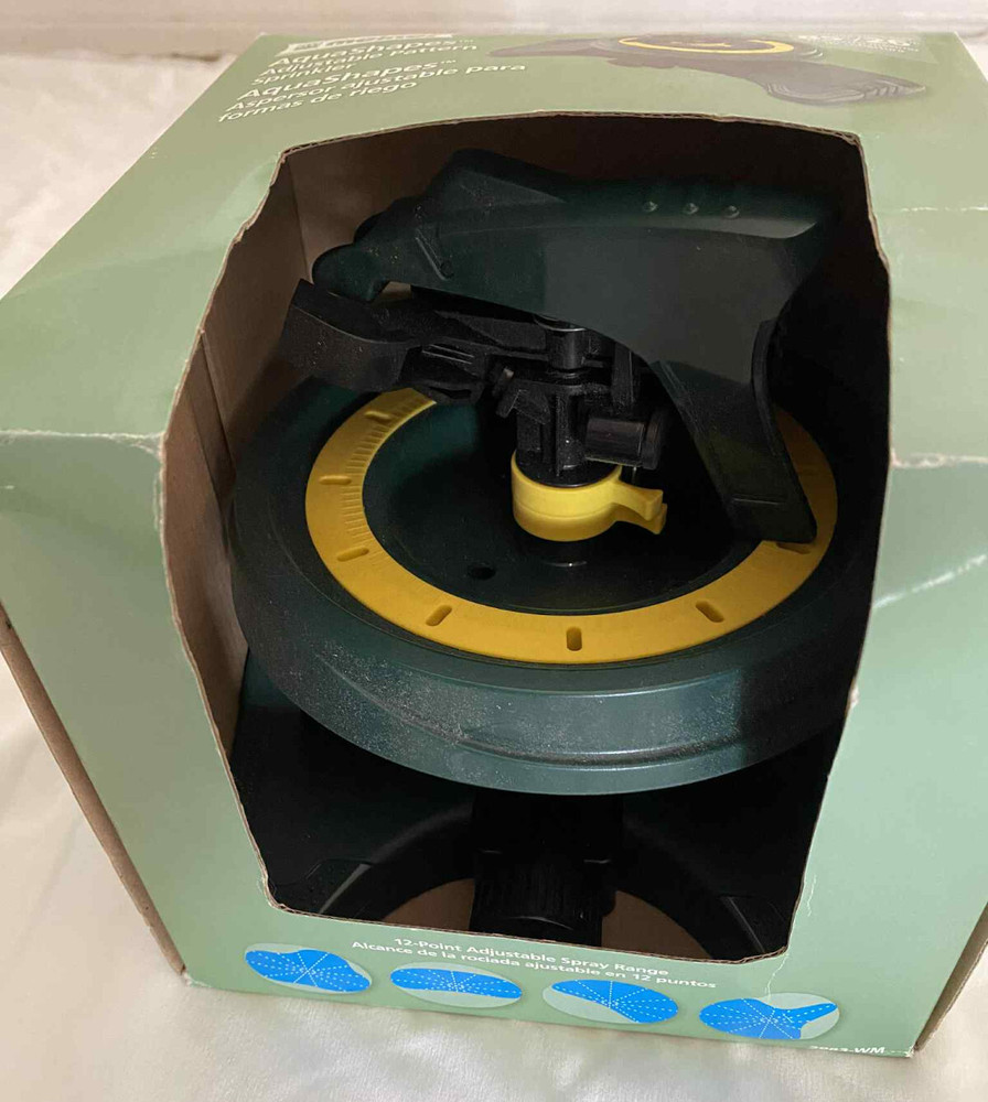 Melnor Aquashapes Adjustable Pattern Sprinkler 12-Point 2983 Max 85 FT COVERAGE