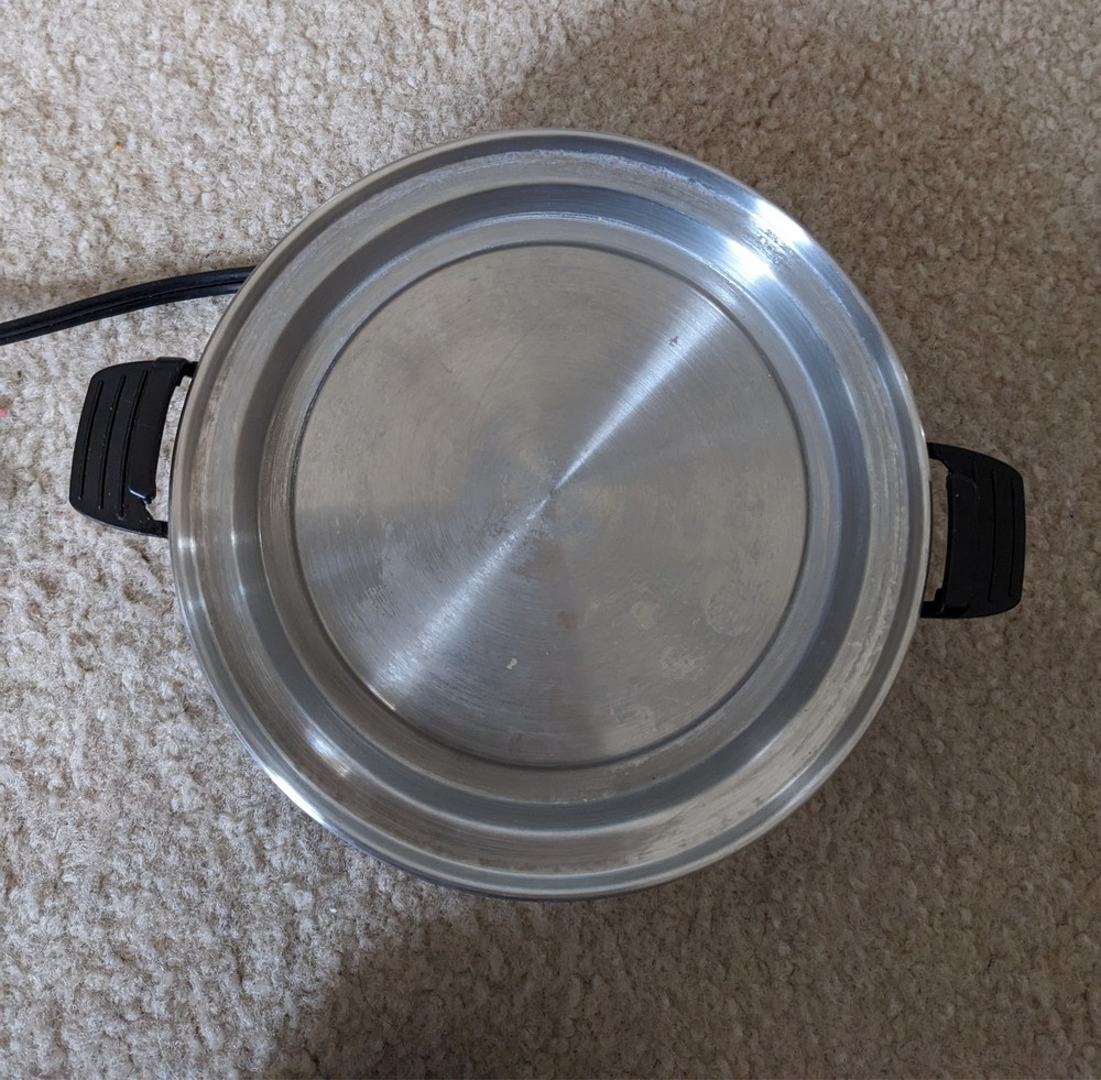 DASH Rapid Egg Cooker