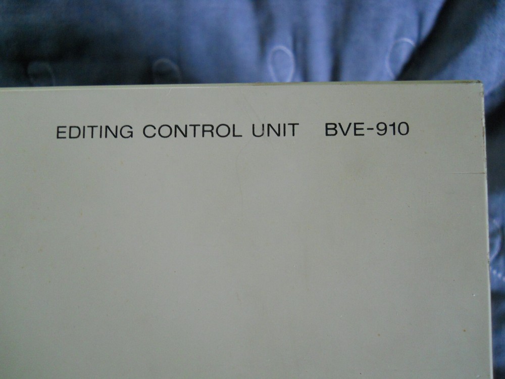 Sony BVE-910 Editing Control Unit Switcher Box Mainframe TURNS ON, UNTESTED