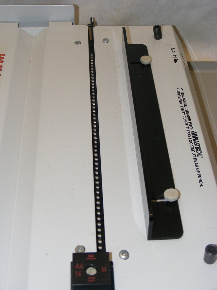 PLASTIKOIL REPORT BINDING MACHINE MODEL PBS COMBO**SEE DESCRIPTION & PIC'S