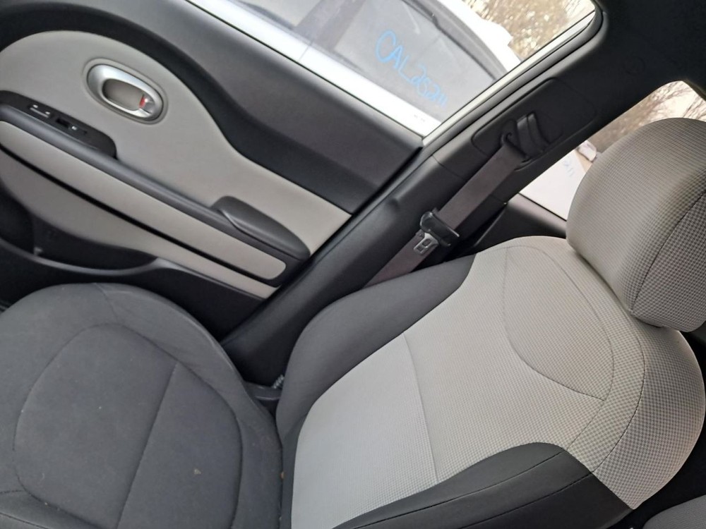 SOUL 2014 Glove Box 4903453