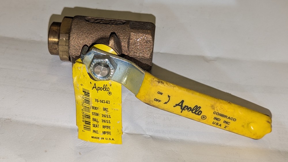 (1) Apollo Conbraco 1/2" Manual Valve 70-143-63 NOS