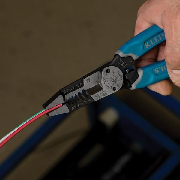 Klein-Kurve Heavy-Duty Wire Stripper 8-20 AWG