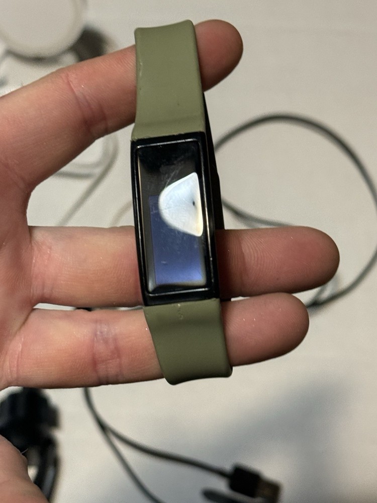 Lot electrical devices and charging cords ! as is