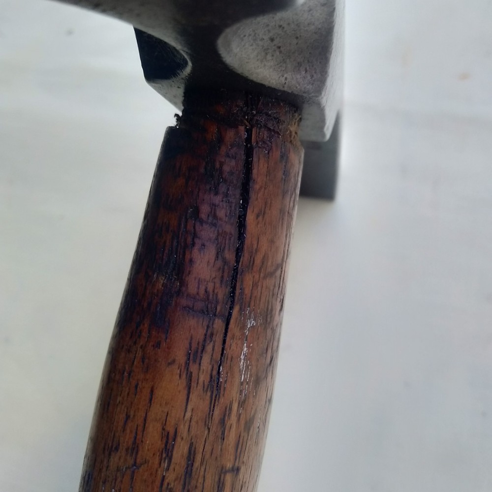 J . TYZACK SONS BUILDERS BRICK HAMMER HICKORY HANDLE OLD TOOLS ENGLAND 🔵