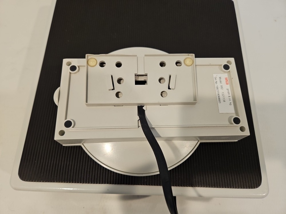 Seca Model 882 Portable BMI Weight Scale Max 440lbs