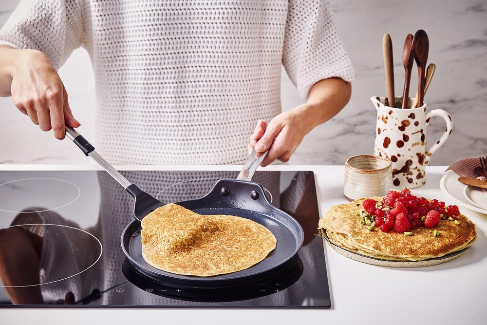 Alva Mastero 10.2-Inch Nonstick Pancake Griddle Pan