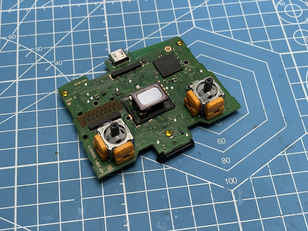 PlayStation 5 Dualsense replacement Board With Hall Effect Sensing Analogues