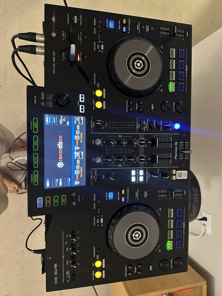 Pioneer XDJ-RX Digital DJ Controller