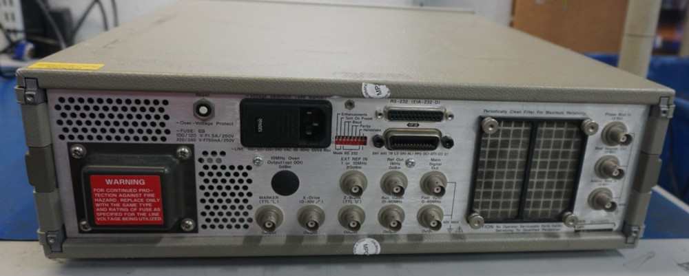HP 3325B HP Synthesizer Function Generator