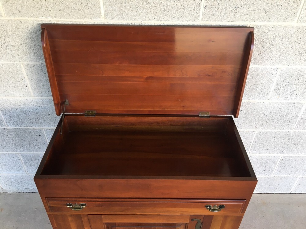 MONITOR FURNITURE CHERRY CHIPPENDALE STYLE RAISED PANEL DOOR FLIP TOP SERVER