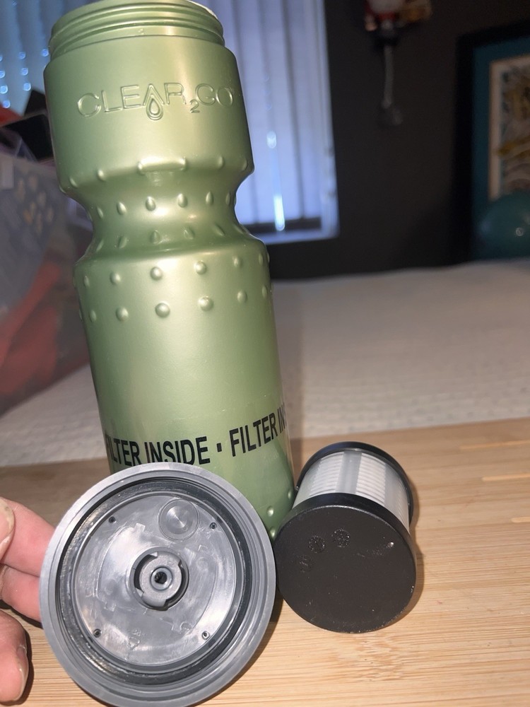 CLEAR2GO FILTER INSIDE FILTERED WATER HYDRATION BOTTLE GREEN