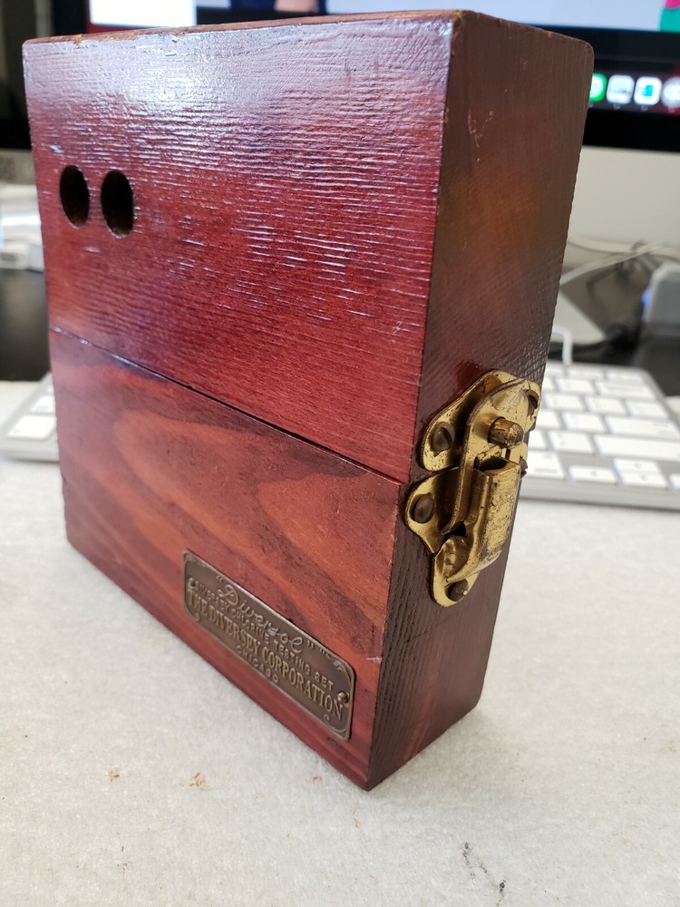 Vintage Diversey "DIVERSOL" CHLORINE TESTING KIT CHICAGO ( B2-3)