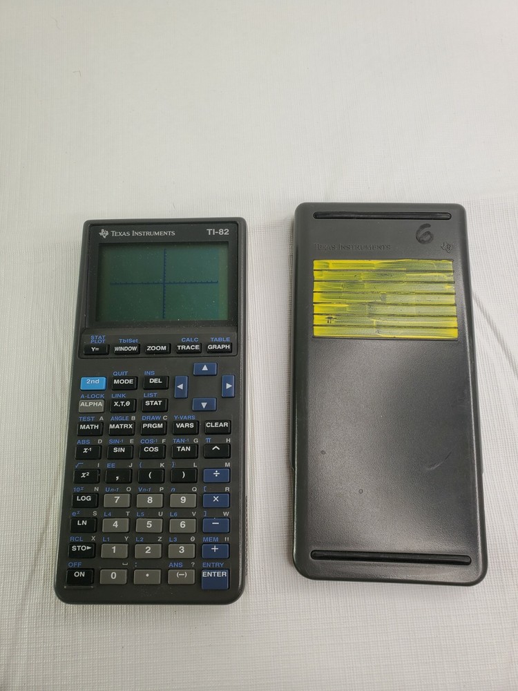 Texas Instruments TI-82 Graphing Calculator Tested & Working