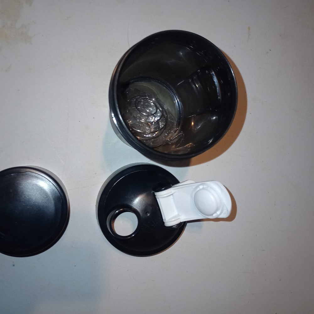 Black 16 Oz Protein Shaker