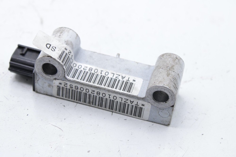 2009-2012 Nissan Pathfinder side crash sensor oem e18
