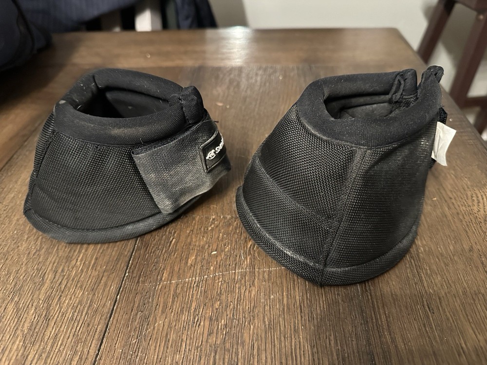 Horse Tack - Medium Black Smart Pak Bell Boots