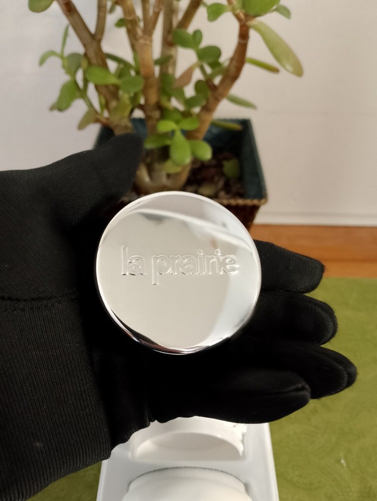 La Prairie Cellular Microdermabrasion Sponges