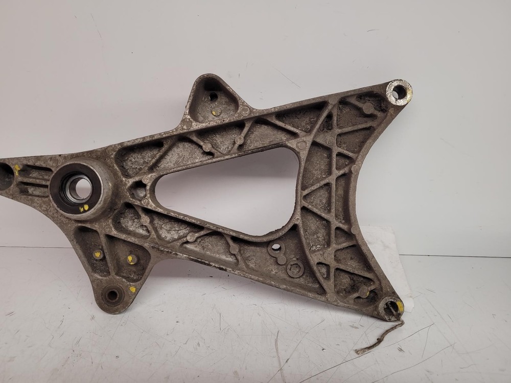 2016 HONDA WW PCX 125 EXHAUST BRACKET