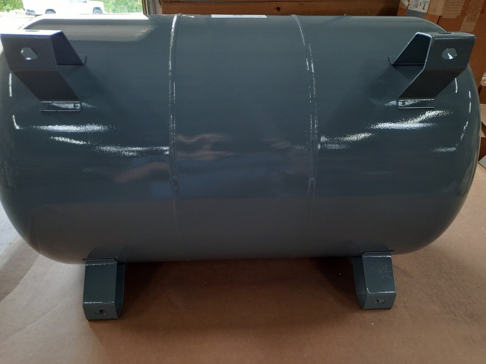 AMTROL 20 GALLON HORIZONTAL STORAGE TANK - 125 PSI
