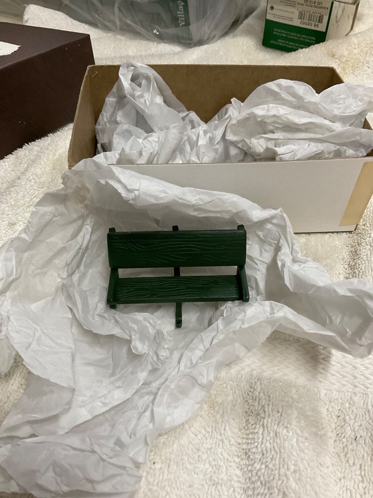 DEPT 56 VILLAGE PARK BENCHS. 4 PIECES