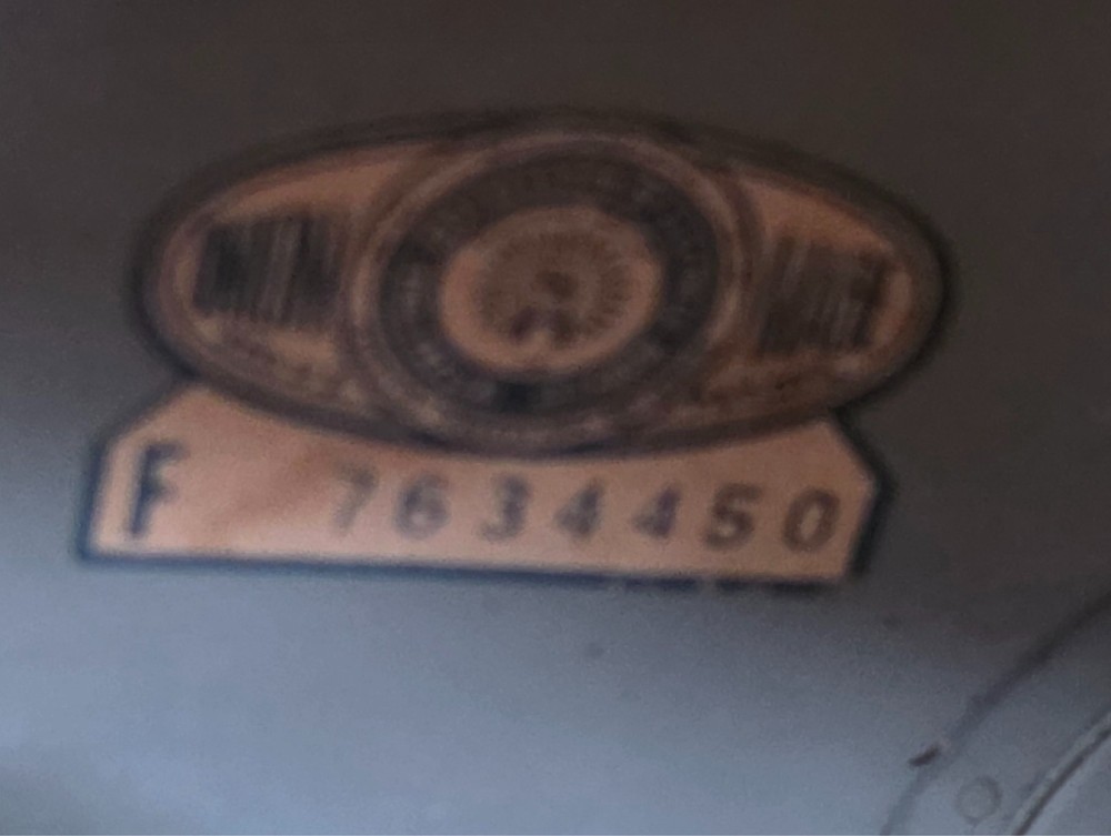 Murray load center enclosure / electrical panel F7634450