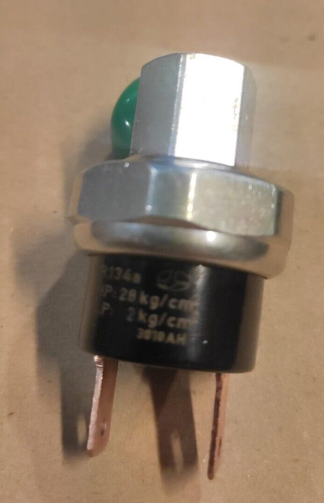 A/C PHL27 5E36 Binary Switch AC Pressure Safety Switch YL-1231CA