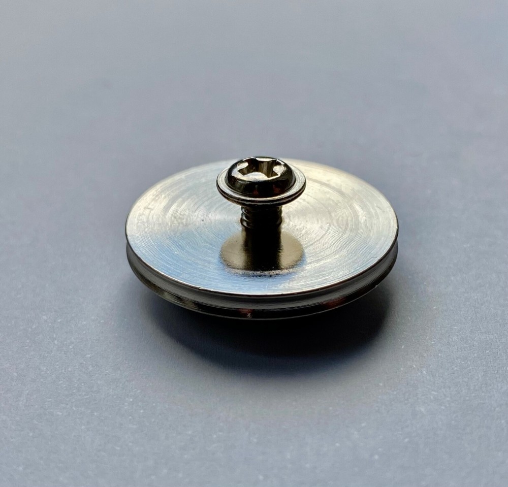 Imperial Officer Code Disc with attachment screw.