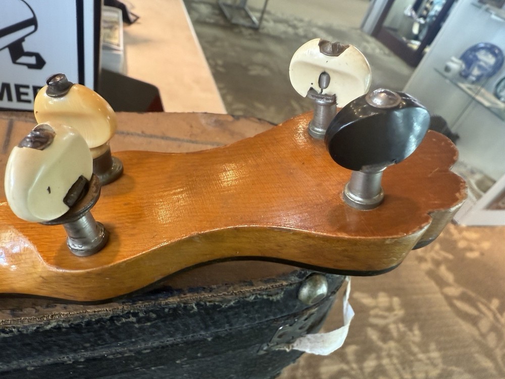 Vintage Early 1900’s Nice 4 String Banjo Decorated Back