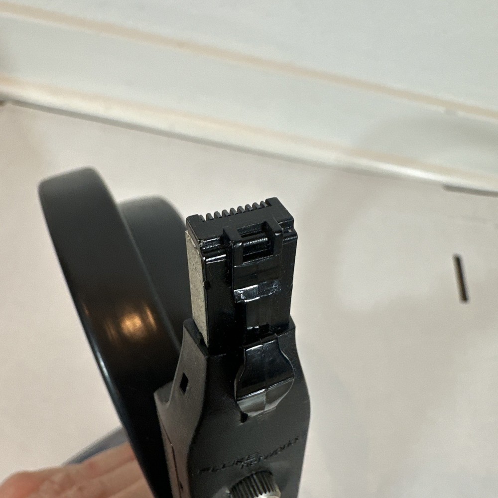 Fllike network DSP-LIA101 permanent link adapter (PM06)