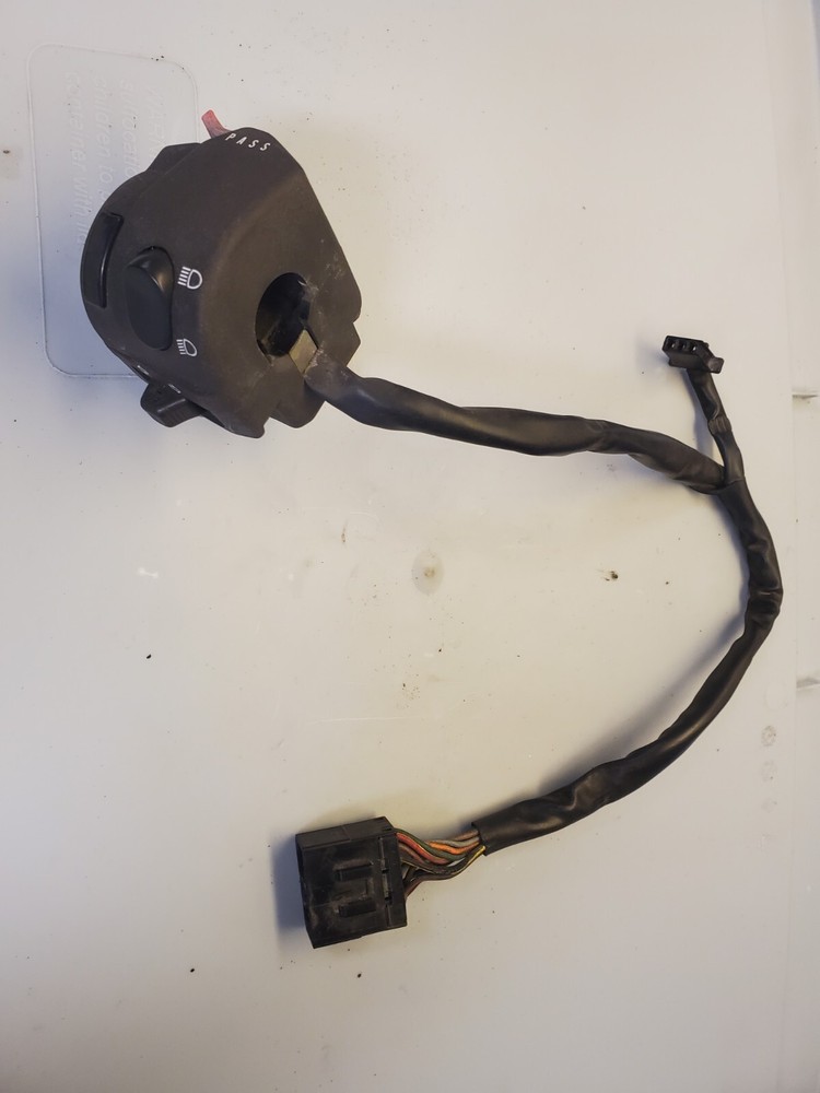 01 - 04 2002 Triumph Speed Triple 955i left handlebar switch