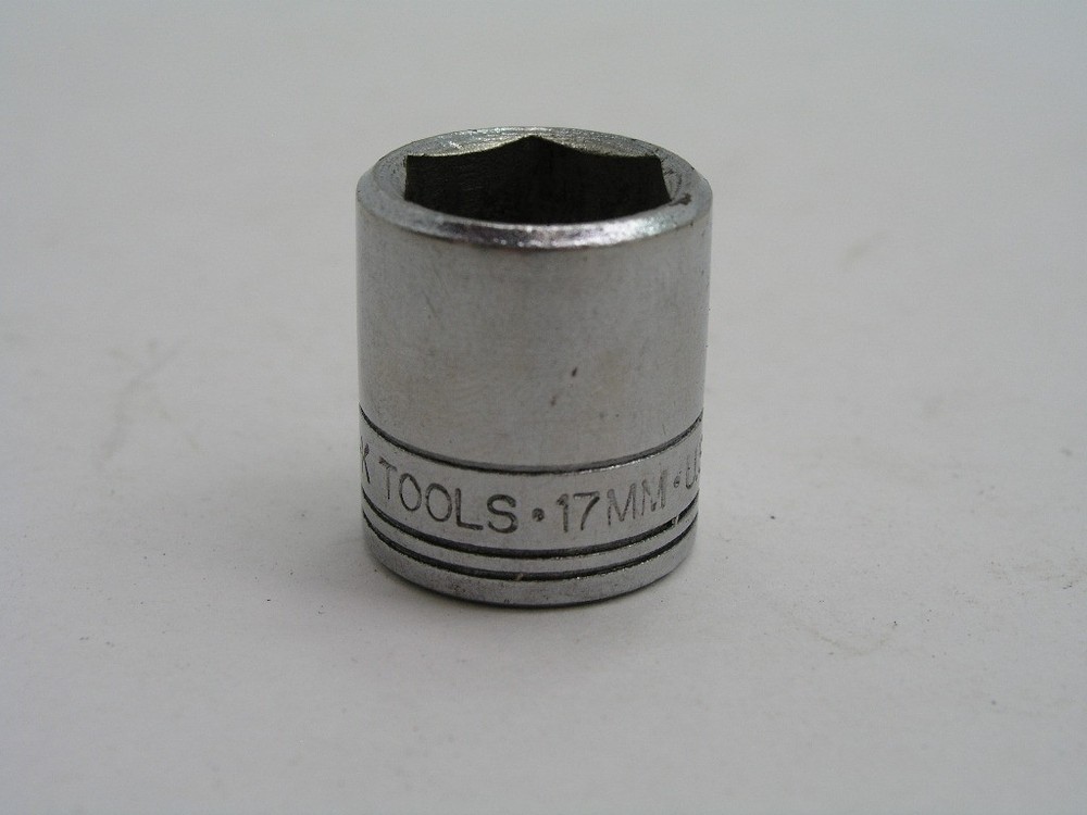 17mm   3/8" Drive 6pt Socket SK TOOLS 317