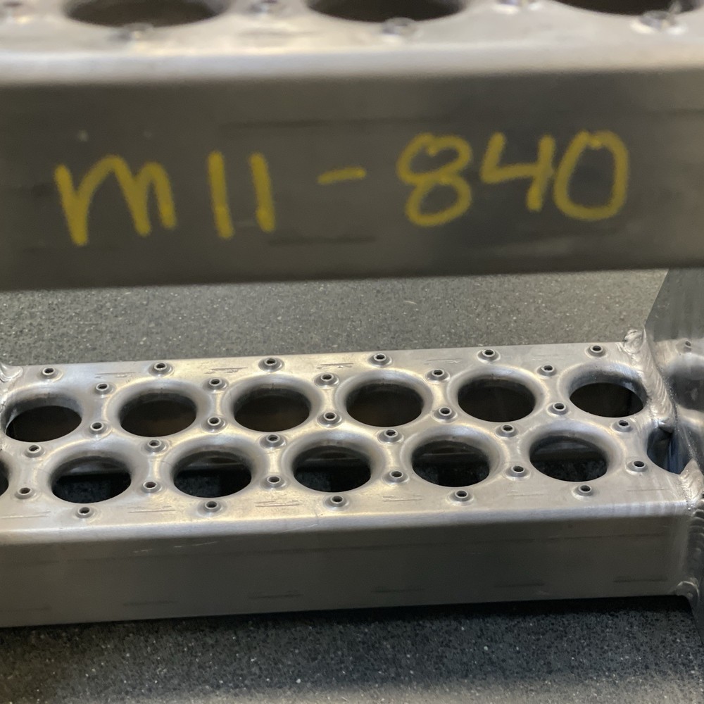 M11-840 MAGNUM Frame Step, Bolt-On