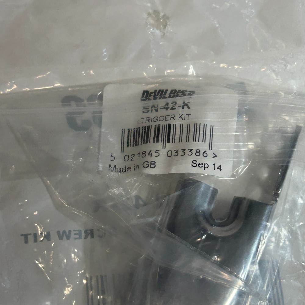 NEW OEM DEVILBISS - SN-42-K TRIGGER, STUD, & SCREW KIT (D466)