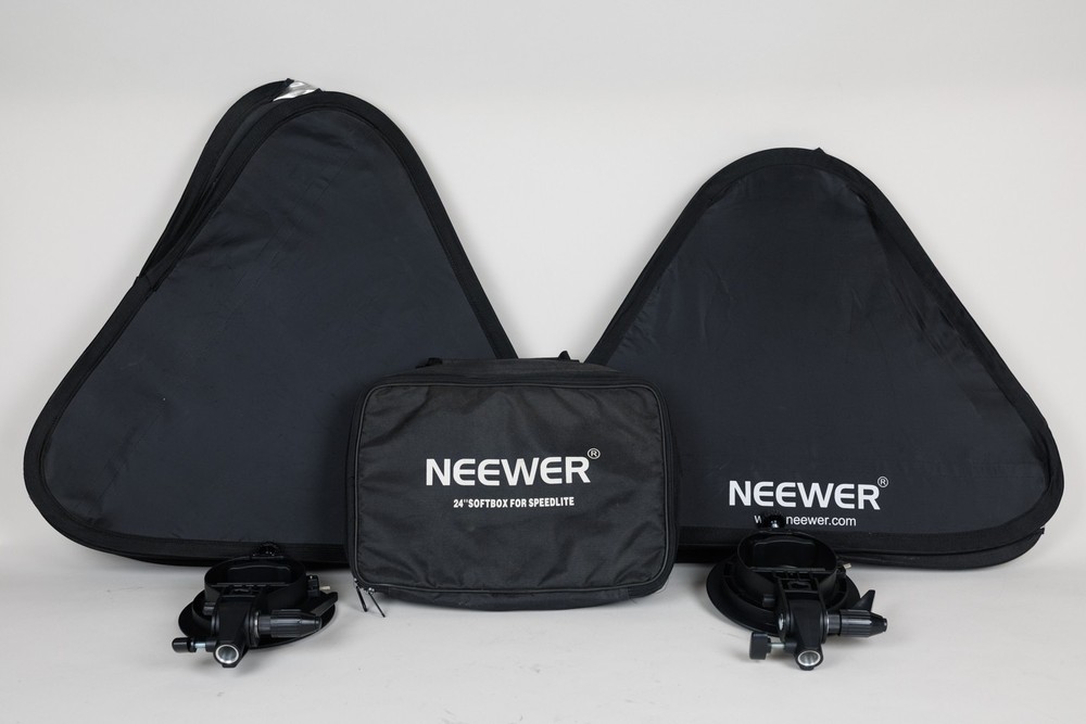 Neewer Speedlite Flash Mounts & Softboxes
