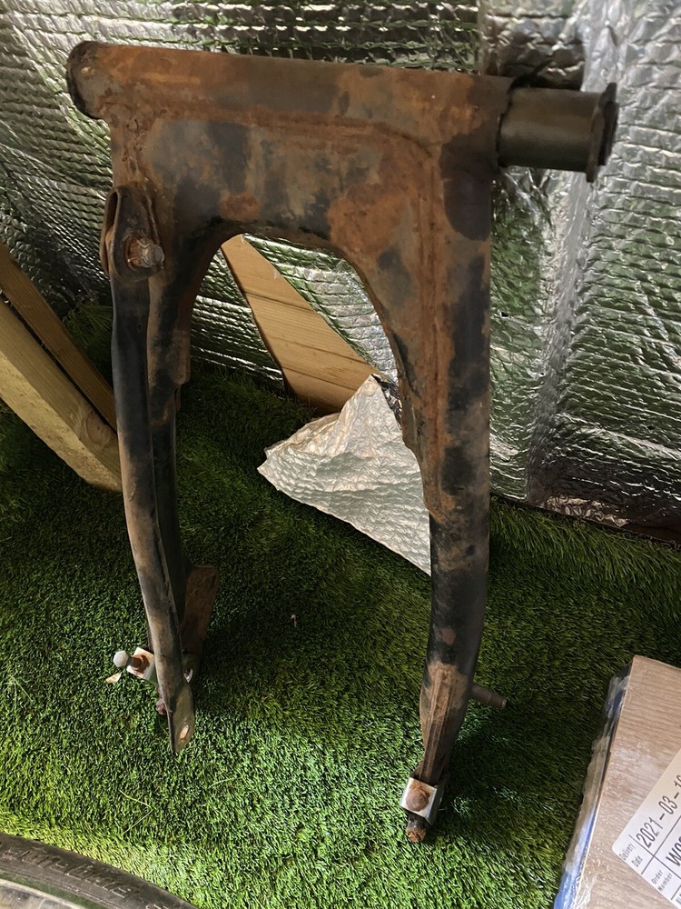 Suzuki GT550 SWINGARM