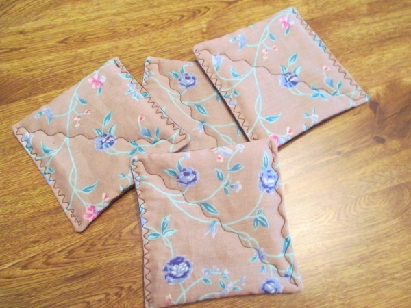 Handmade Quilted Tan Backed Flower Print Beverage, Coffee Cup Coasters