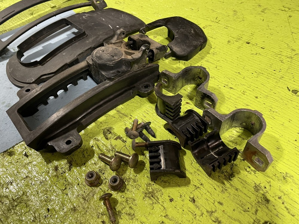 2006 Polaris RMK 600 handlebar position adjuster trim